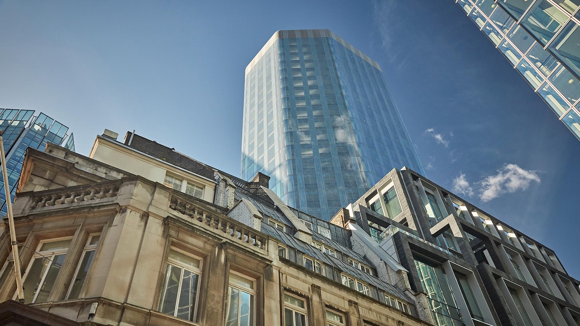 One Angel Court, EC2